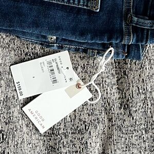 Good American “GOOD LEGS” Jeans